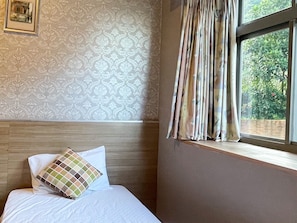 Basic Twin Room, 2 Single Beds