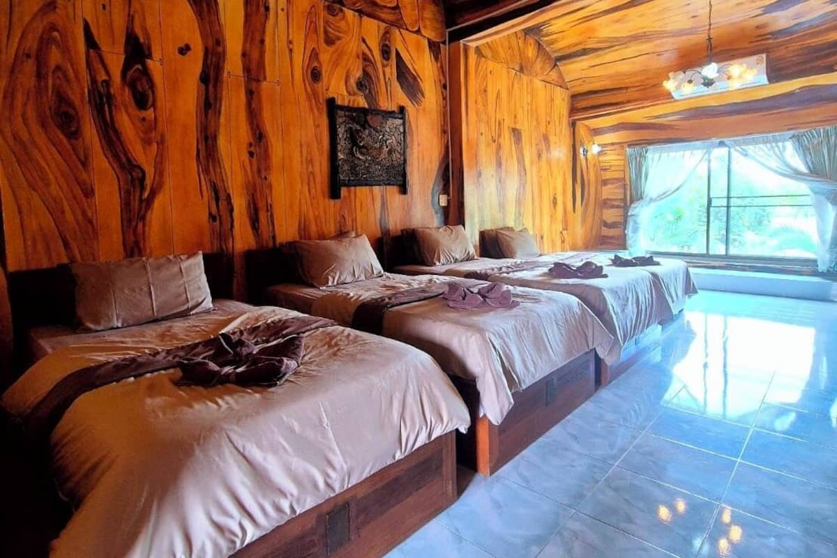Family Room | Langsir/tirai gelap terus, Wi-fi percuma, cadar katil