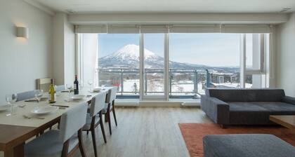 Niseko Landmark View