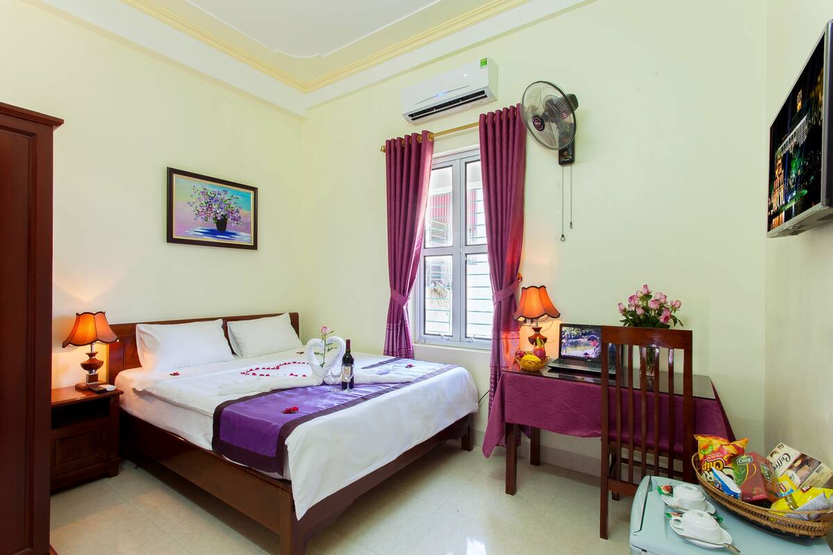 ห้องซูพีเรียดับเบิลหรือทวิน | โต๊ะทำงาน, ผ้าม่านกันแสง, Wi-Fi ฟรี, ผ้าปูที่นอน
