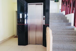 Staircase - Ninh Binh Family Hotel (Ninh Binh)