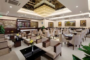 Breakfast, lunch and dinner served