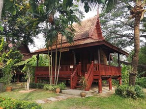 Superior Premium Villa | Minibar, free WiFi - Ayodhara Village (Ayutthaya)