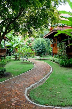 Property grounds - Ayodhara Village (Ayutthaya)