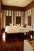 Superior Villa | Minibar, free WiFi