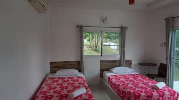 Villa | Rollaway beds, free WiFi