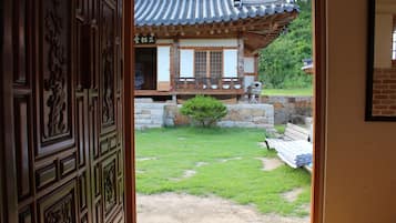 Sarangchae 2 (Ondol) | Vue de la chambre