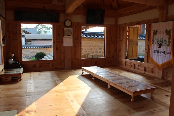 Sarangchae 1 (Ondol) | Coin séjour