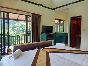 Deluxe Twin Room | Desk, free WiFi, bed sheets - Insda Wellness Resort (Hang Dong)