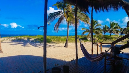 Terrace/patio. Pura Vida Lodge