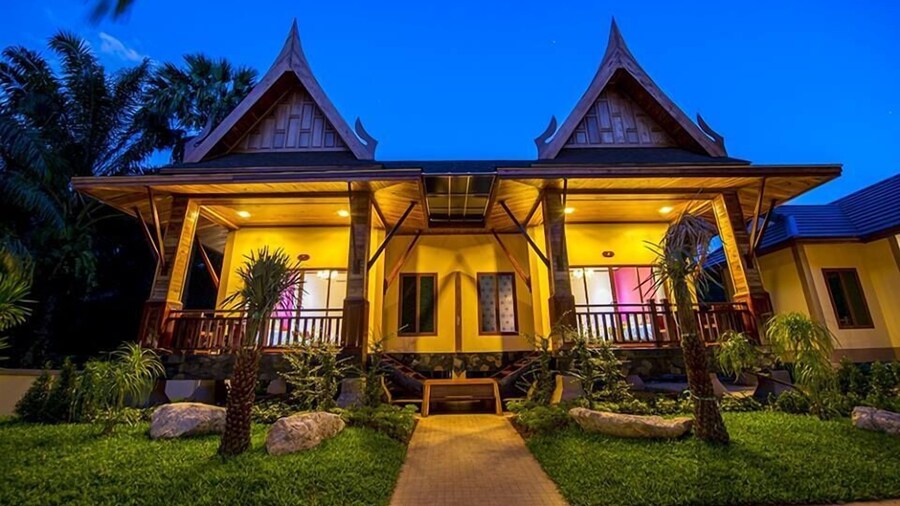 Dusit Phuphaya Resort