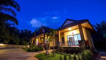 Fasade – kveld/natt