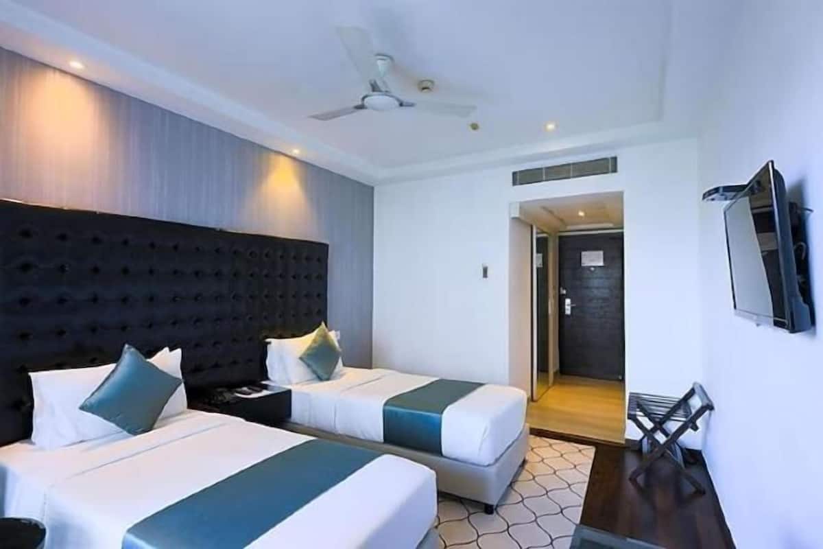 1 bedroom, premium bedding, memory foam beds, minibar