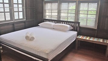 Superior Room | Free WiFi, bed sheets