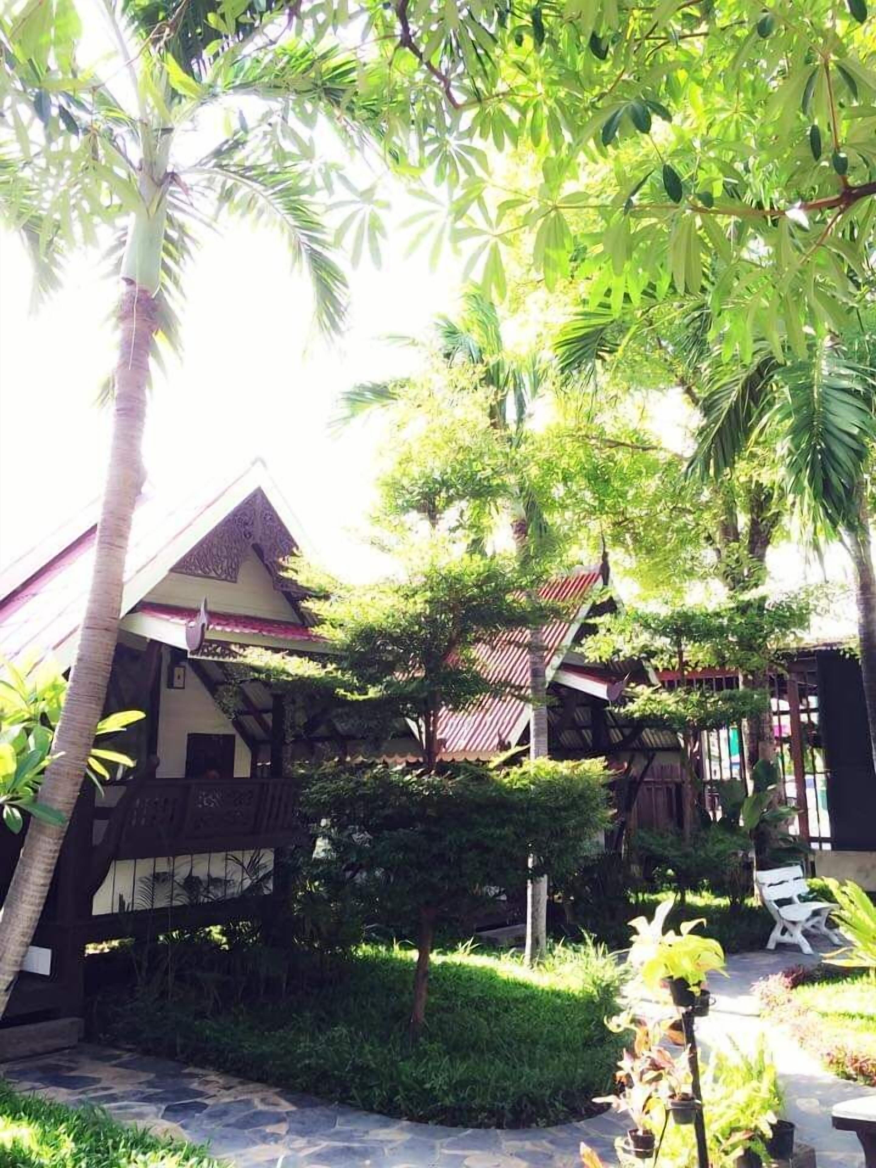 bungalow | free wifi, bed sheets