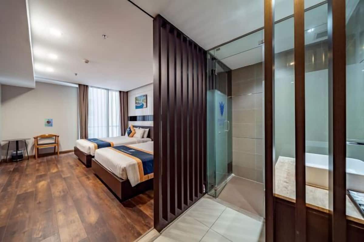 1 habitación, minibar y caja de seguridad en la habitación