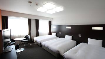 三人房 | 羽絨被、書桌、熨斗/熨衣板、免費無線上網
