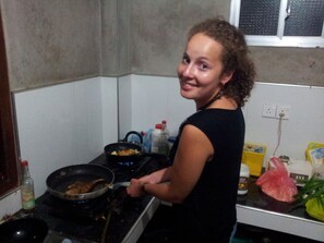 Petit déjeuner, déjeuner et dîner servis sur place