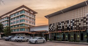 Property grounds - Gallery Design Hotel (Sisaket)