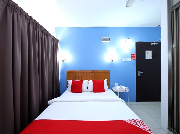 Kamar Double Standar | Wi-Fi gratis dan seprai linen