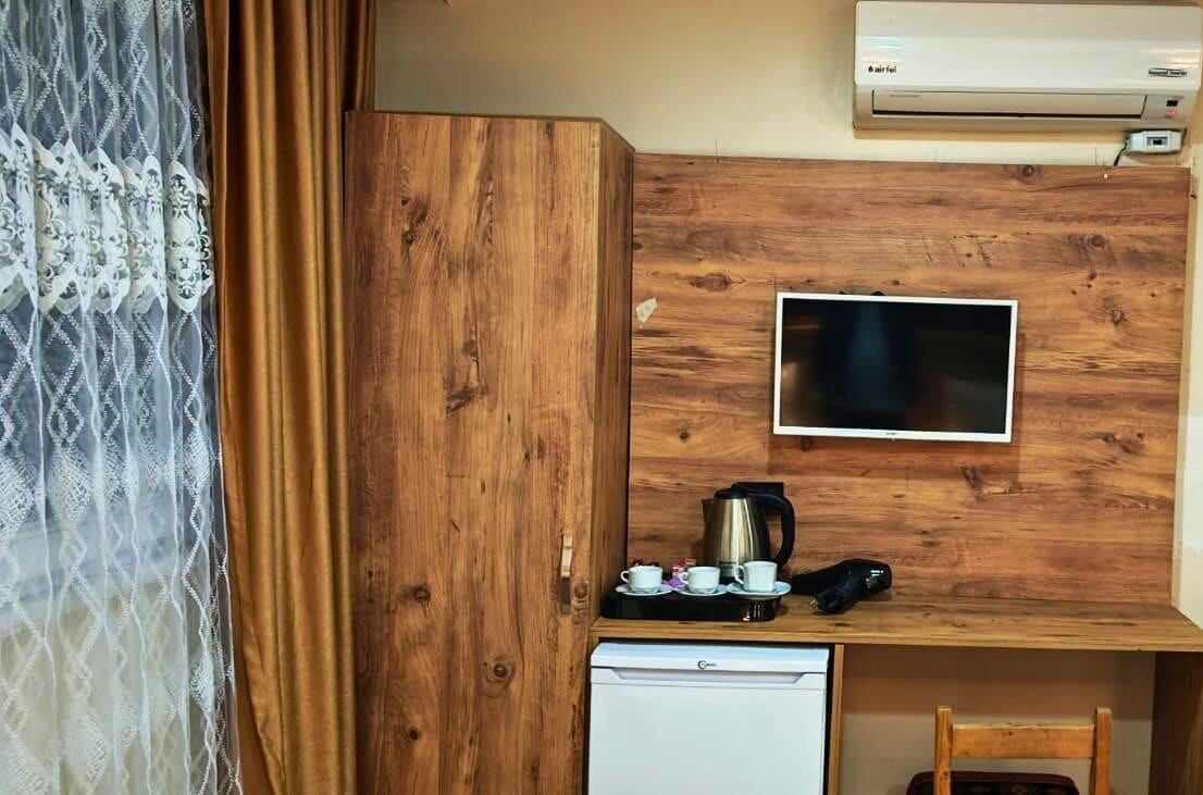 LCD TV