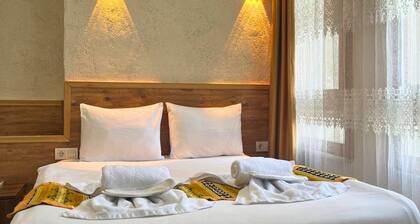 Otantik Hotel