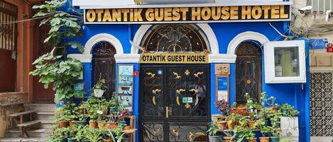 Standard Duplex | Exterior