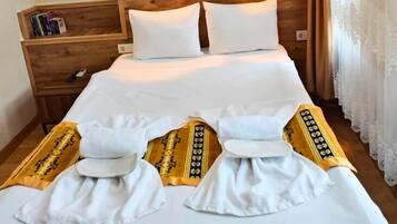 Standard Double Room | Premium bedding, in-room safe, desk, soundproofing