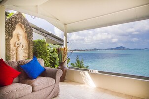 Ocean view Executive 1-bedroom Villa | Balcony