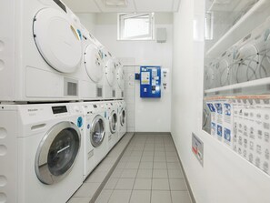 Laundry room - smartments München Parkstadt Schwabing (Munich)