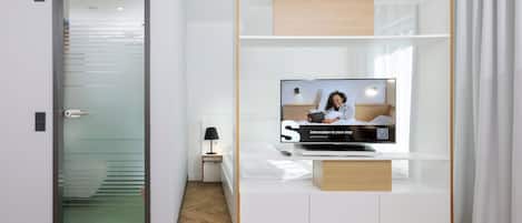 Studio XL | Cortinas blackout, quartos à prova de som, ferros/tábuas de passar roupa