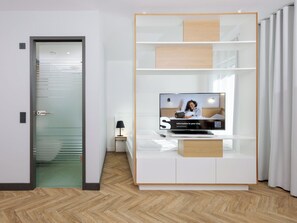Studio XL | ผ้าม่านกันแสง, ห้องเก็บเสียง, เตารีด/โต๊ะรีดผ้า, Wi-Fi ฟรี