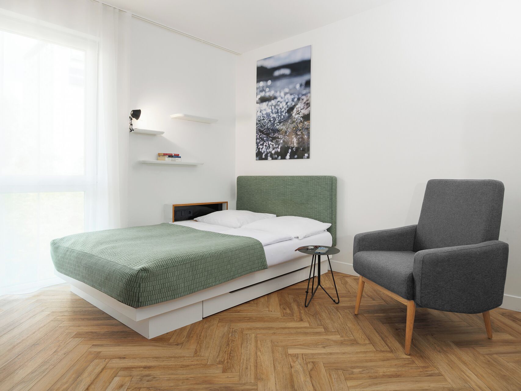 Studio L | Blackout curtains, soundproofing, iron/ironing board, free WiFi