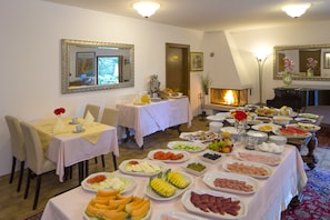 Gratis morgenmadsbuffet hver dag