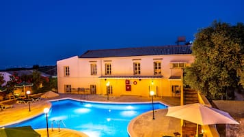 Tradisjonell leilighet, sjøutsikt | Sengetøy i egyptisk bomull, sengetøy av topp kvalitet og dundyner