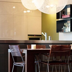 Design-penthouselejlighed - 1 soveværelse - terrasse (Cleaning fee 40 EUR) | Spisning på værelset