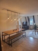 Basic Studio | 1 bedroom, minibar, iron/ironing board, free WiFi