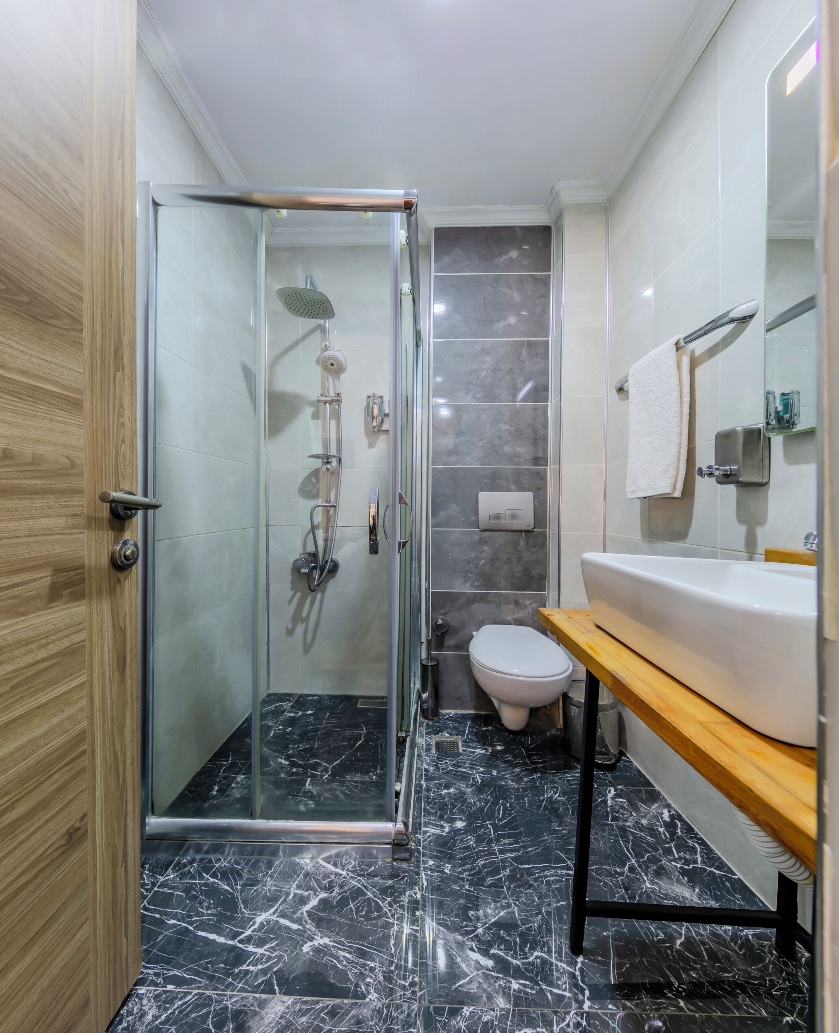 Photo - La Pazza Suites