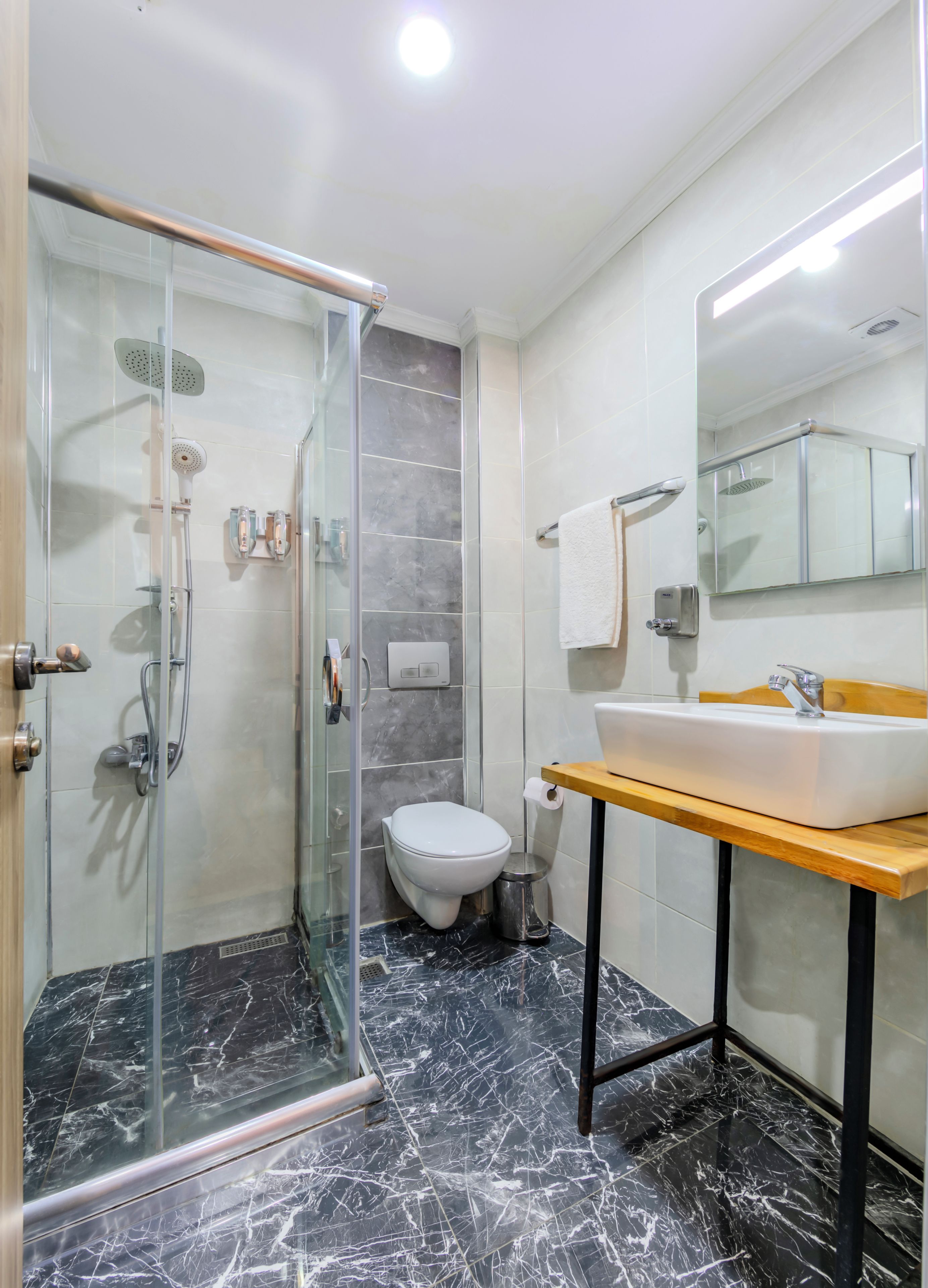 Foto - La Pazza Suites Hotel