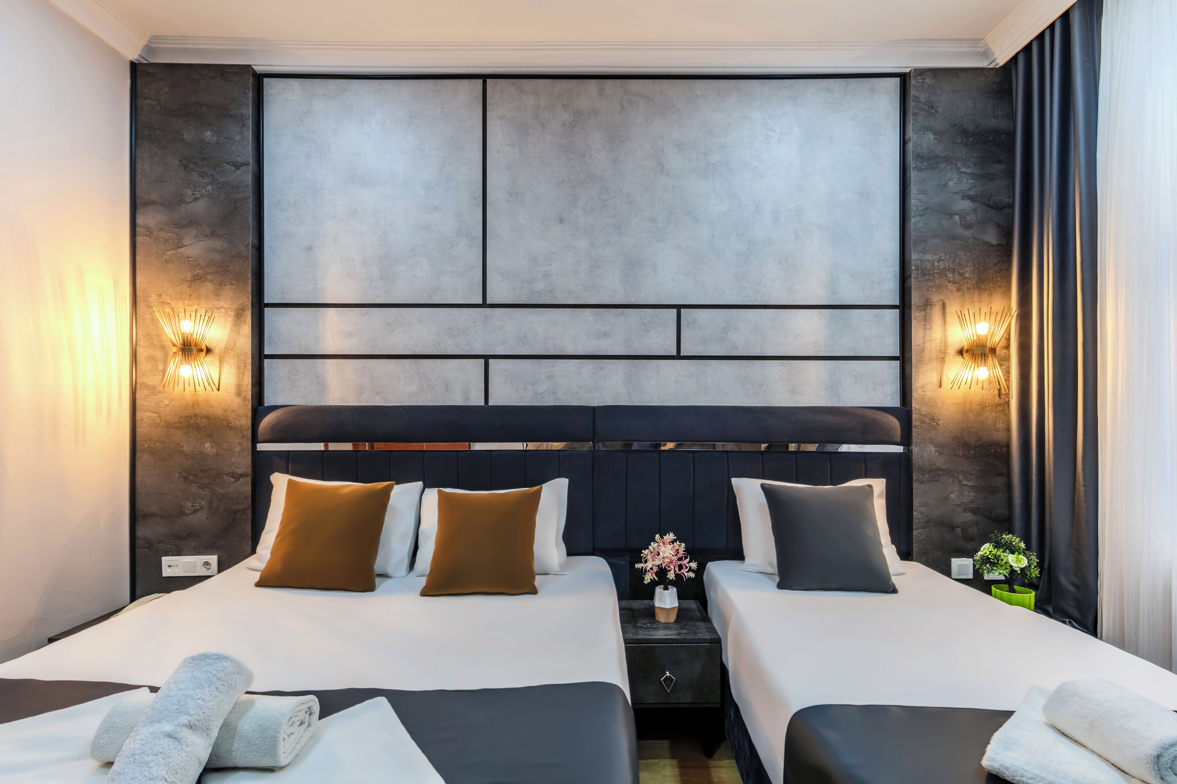 Photo - La Pazza Suites