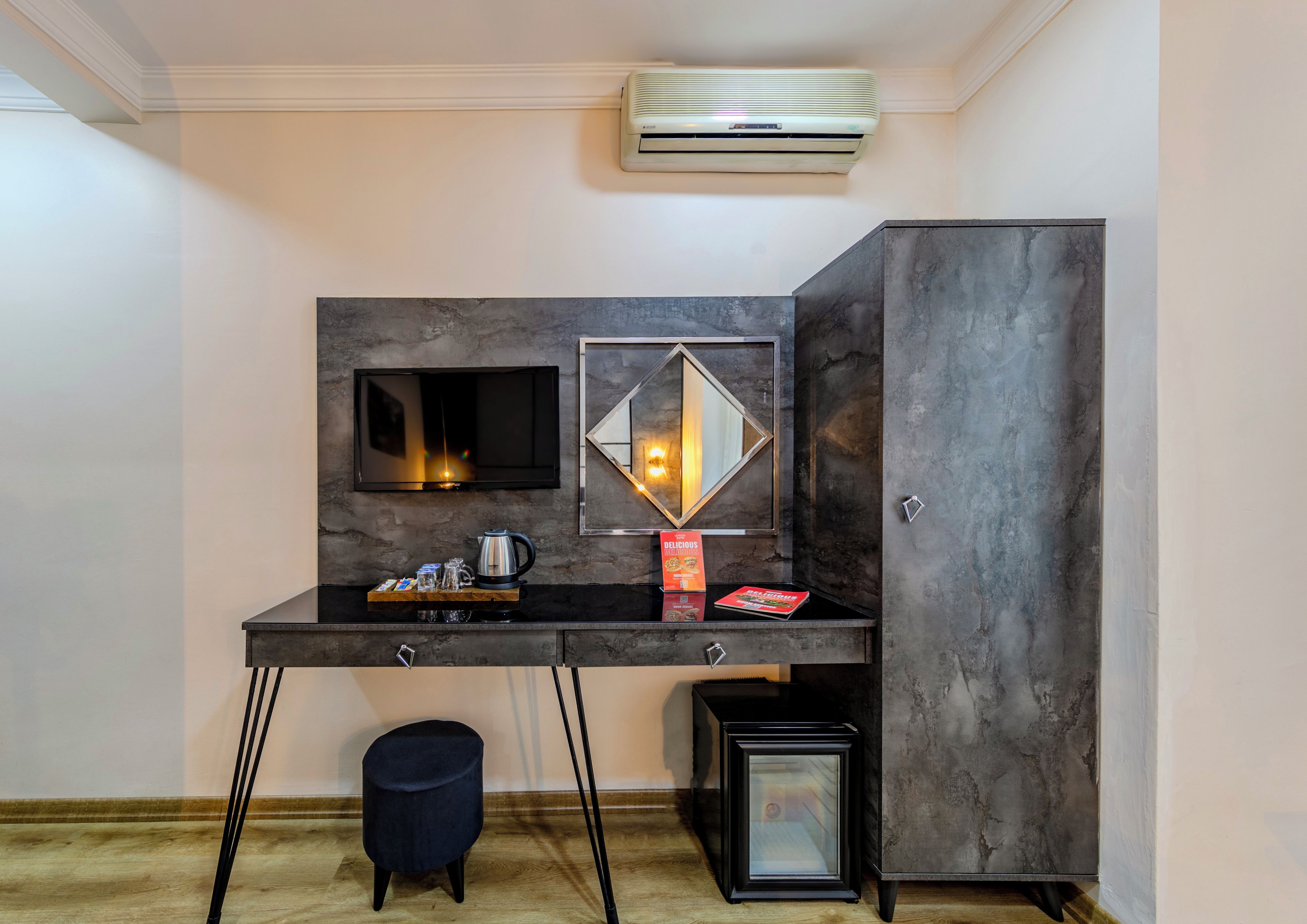 Premium bedding, free minibar items, in-room safe, desk
