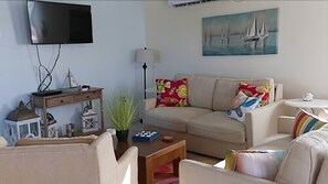 Familjevilla | Vardagsrum | Platt-tv och en iPod-dockningsstation