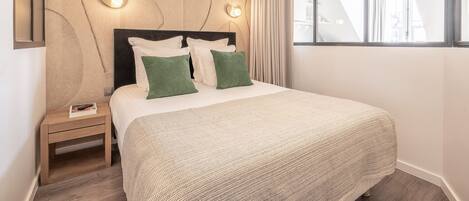 1 Bedroom apartment city view - 34m2 | 1 bedroom, Select Comfort beds, individually decorated