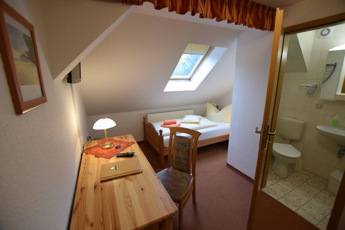 Standard Single Room | Desk, iron/ironing board, free cots/infant beds, rollaway beds