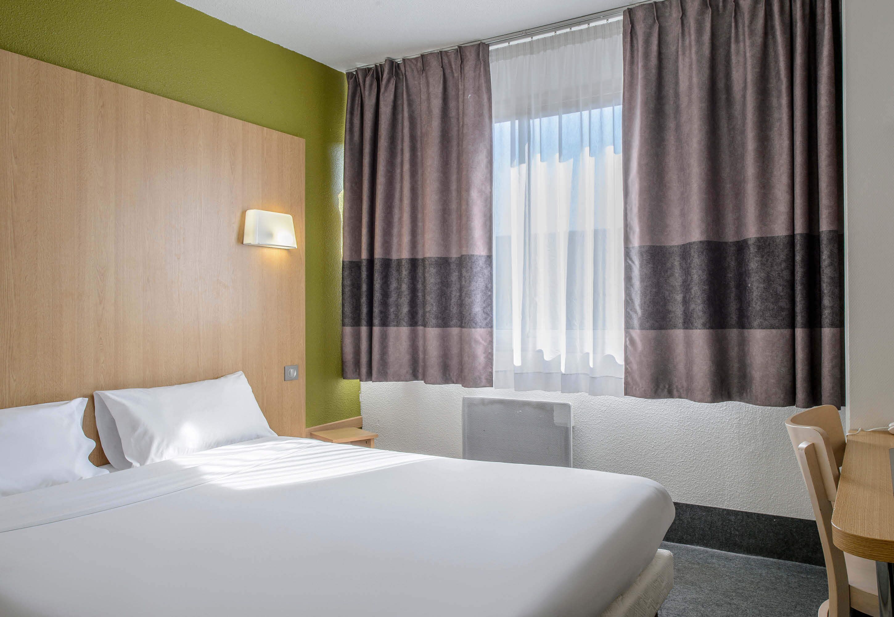 Foto - B&B HOTEL Nîmes Ville Active, parking sécurisé gratuit