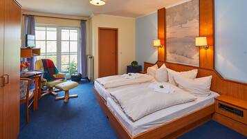 Allergikerbettwaren, Zimmersafe, Schreibtisch, kostenloses WLAN