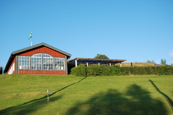 Fachada de la propiedad