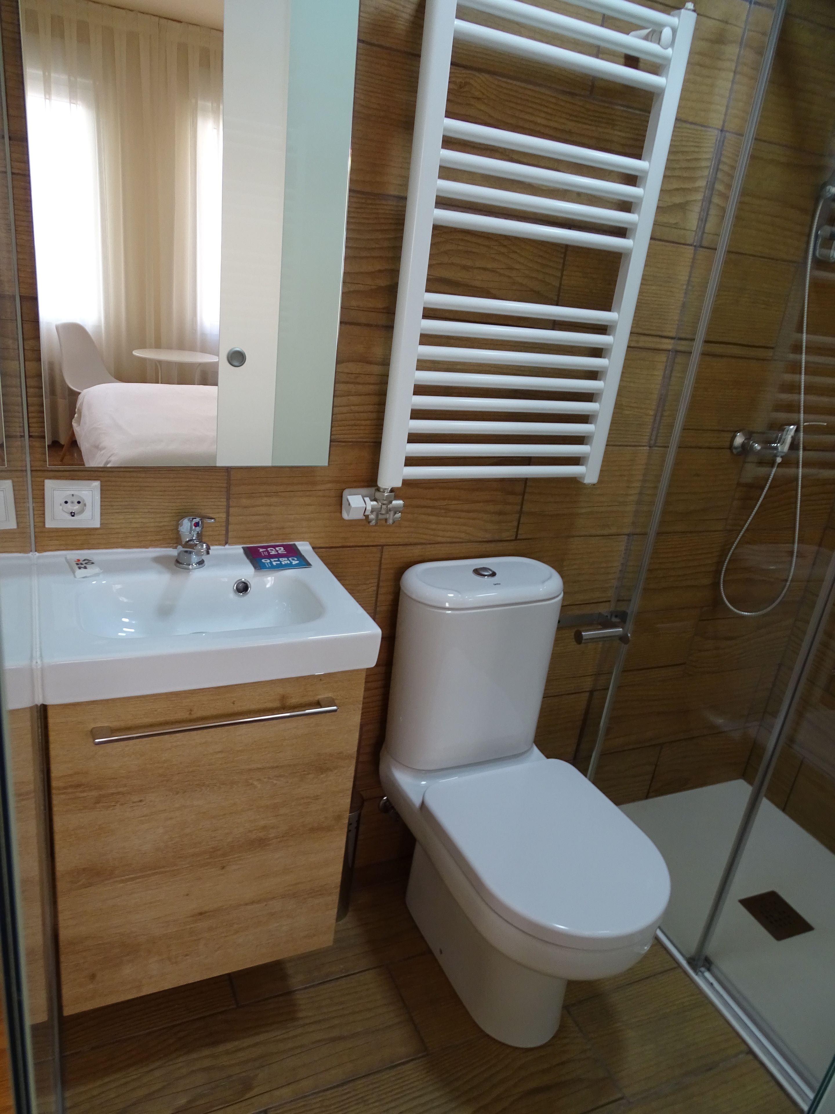 Double Room, Garden View | Desk, blackout curtains, free WiFi, bed sheets