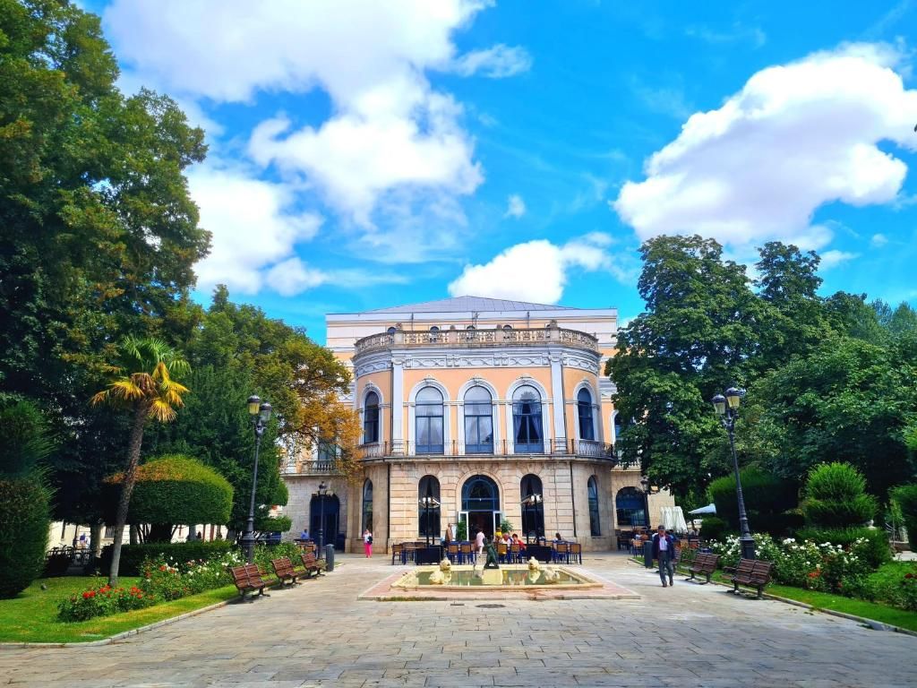 Photo - Urban Burgos