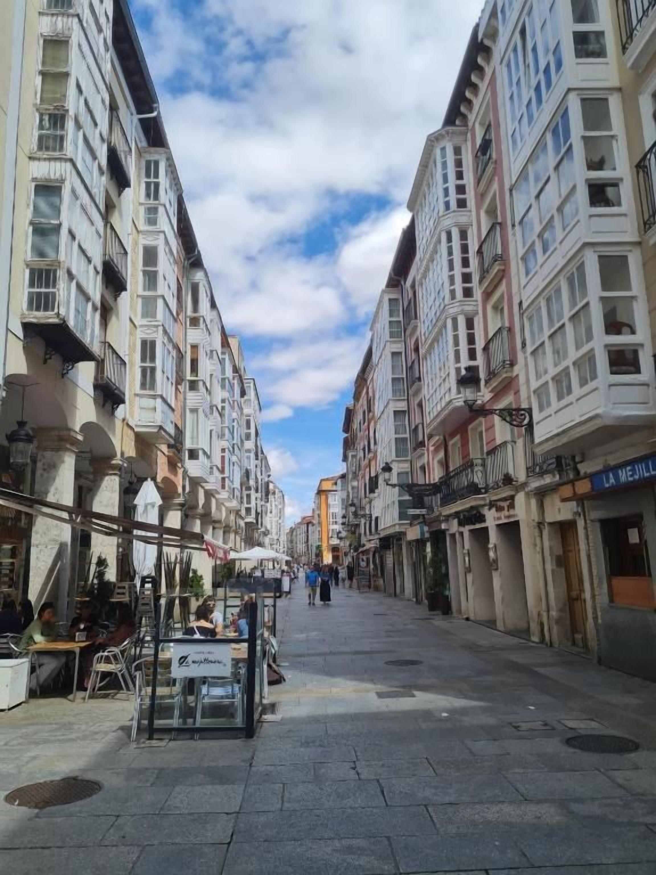Photo - Urban Burgos